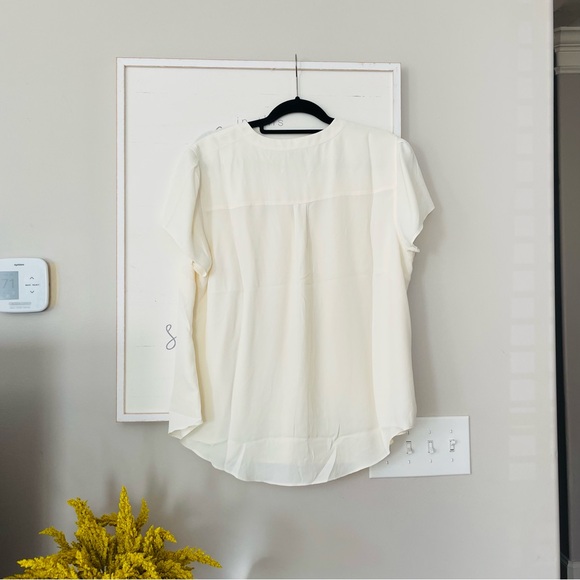 TALBOTS Short Sleeve Lightweight V Neck Front Pocket Blouse Top Cream Ivory 18P - Picture 4 of 10